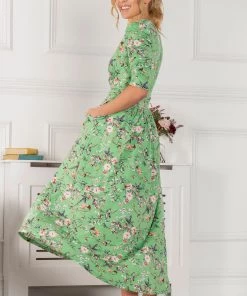 Jolie Moi Green Elenora Ruched Sleeve Maxi Dress -Jolie Moi Sales unnamed file 1040 scaled