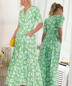 Jolie Moi Green Freya Floral Print Maxi Dress -Jolie Moi Sales unnamed file 1111 scaled