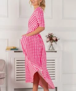 Jolie Moi Pink Elenora Ruched Sleeve Maxi Dress -Jolie Moi Sales unnamed file 1223 scaled