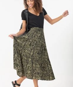 Jolie Moi Green Sara Woven Midi Skirt -Jolie Moi Sales unnamed file 1430 scaled