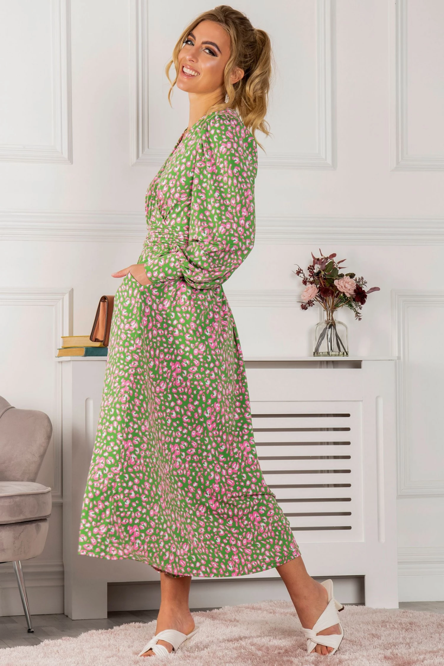 Jolie Moi Green Allyn Long Sleeved Maxi Dress 4 Jolie Moi Green Allyn Long Sleeved Maxi Dress - Image 2